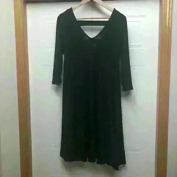 Torrid Dress Fit Flare V-Neck Back 3/4 Sleeves Stretch - Picture 10 of 11